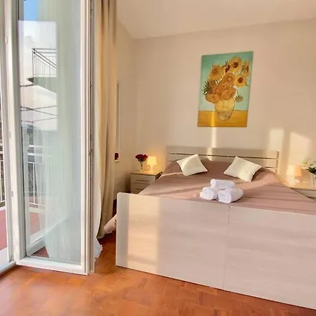 Attico Costa 17 5 Minuti A Piedi Dalla Stazione *