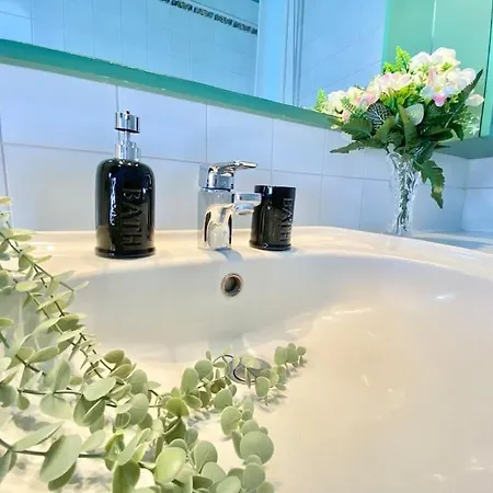 Attico Costa 17 5 Minuti A Piedi Dalla Stazione