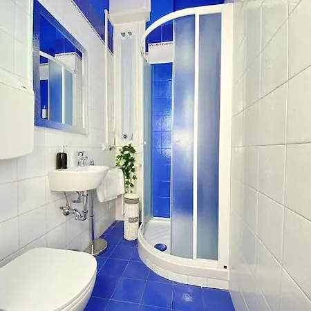 Attico Costa 17 5 Minuti A Piedi Dalla Stazione * Bolonya