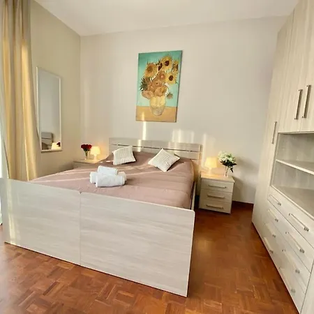 Attico Costa 17 5 Minuti A Piedi Dalla Stazione * Bolonya