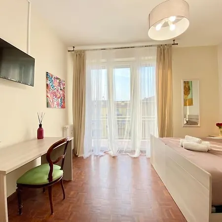 Attico Costa 17 5 Minuti A Piedi Dalla Stazione Apartman *