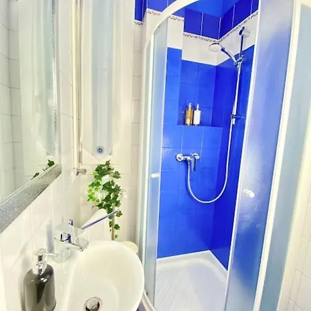 Attico Costa 17 5 Minuti A Piedi Dalla Stazione アパート