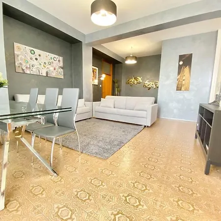 Attico Costa 17 5 Minuti A Piedi Dalla Stazione Appartement Bologna